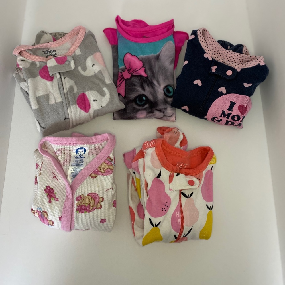 Bundle of 5 Pajama Footies (18 Months)